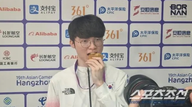 Faker：Chovy非常出色，我们才能一局不失获得金牌