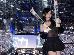 【蜗牛电竞】Faker美女粉丝晒照:第二次跟Faker約會 還是一如既往的帥👍🏻