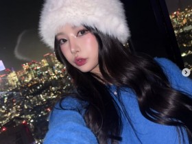 【蜗牛电竞】韩版《完蛋美女》演员晒照:果然黑丝就是百搭!