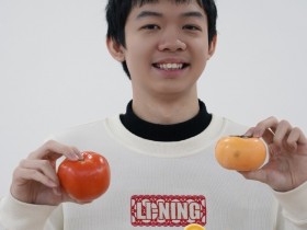 【蜗牛电竞】LNG发布选手整活照片:大年初七,来一波五小瓜的新春表情包