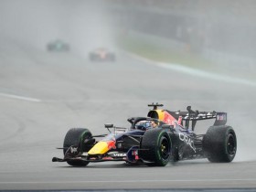 【蜗牛电竞】F1巴林大奖赛暖胎圈动力异常:国际汽联发布声明,软件更新后比赛正常进行