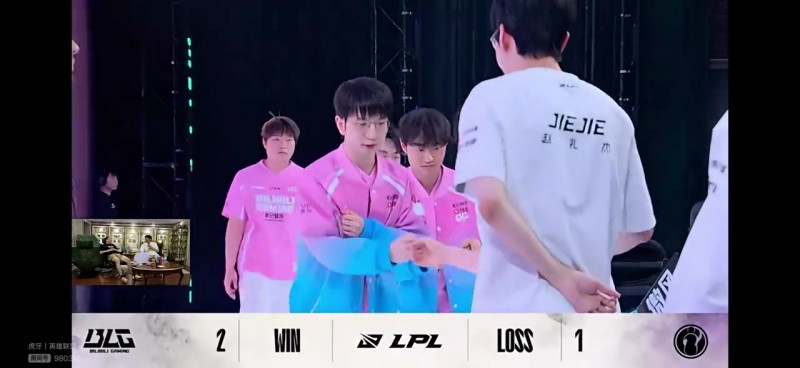 【蜗牛电竞】Ning&IG投资人:感觉季后赛大概率还是BLG打iG,JDG应该不会选iG