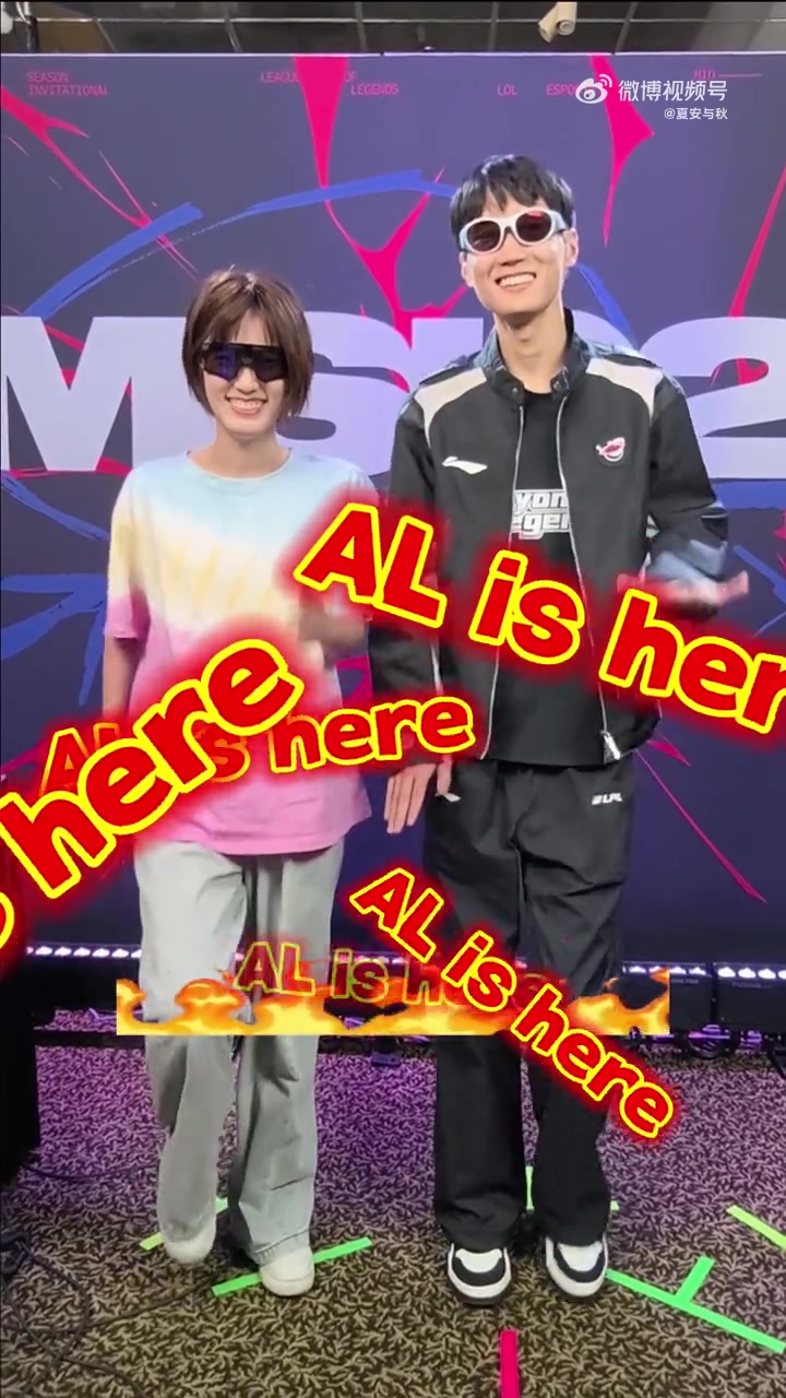 【蜗牛电竞】抽象也会传染🤣夏安发布和香克斯互动视频:无法用语言描述