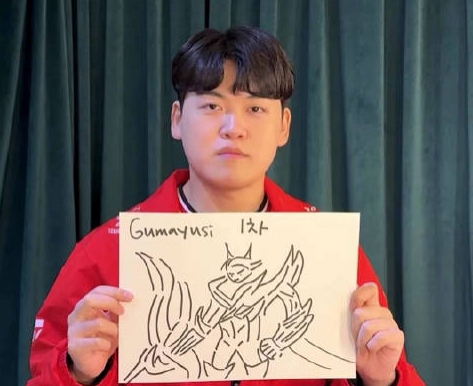 双冠AD！理性讨论：Gumayusi真的有黑粉口中说的那么不堪吗？