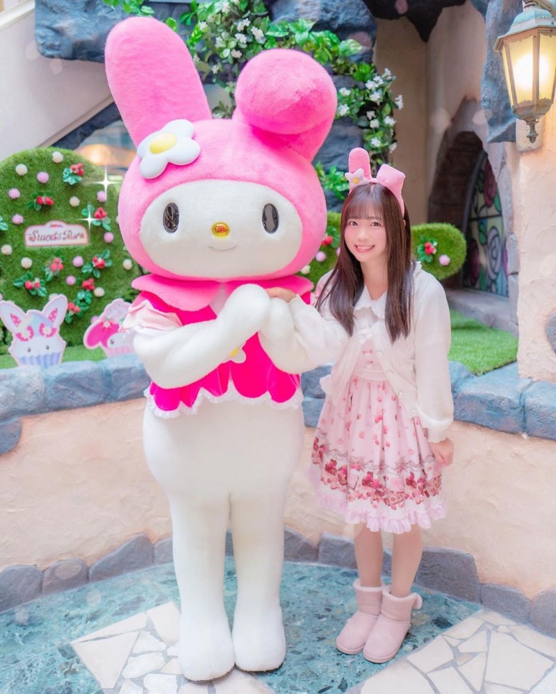 【蜗牛电竞】童颜巨乳「羽咲美晴」正式引退,以后迪斯尼乐园见!