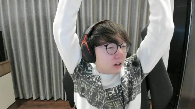 【蜗牛电竞】夹杂私活?Mlxg:LCK一年一签 容易组强队 反观某赛区不让走