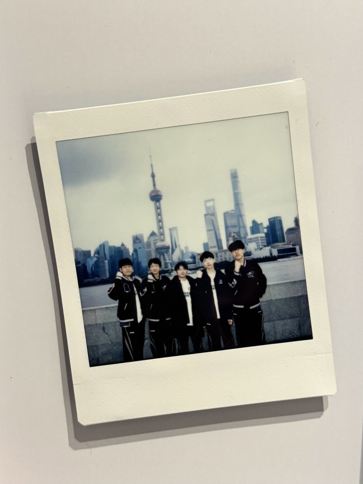 【蜗牛电竞】AL发文告别S15：遗憾还没有等到上海的梧桐变成一场金色的雨