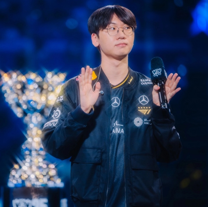 外媒统计：Doran成为第一位在世界赛决赛击败前东家的选手