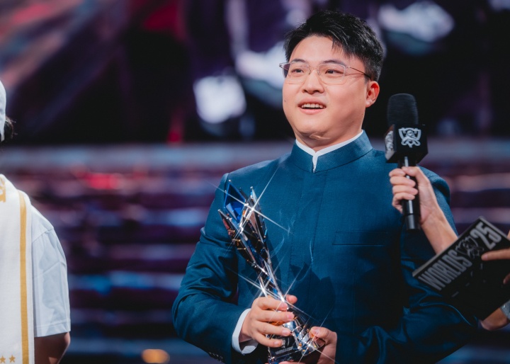 【蜗牛电竞】朱开:Uzi复出伟大不复出合情合理!没人能拦着他也没人能强迫他