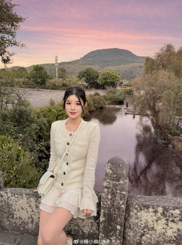 【蜗牛电竞】糖小幽晒照:食遍人间烟火