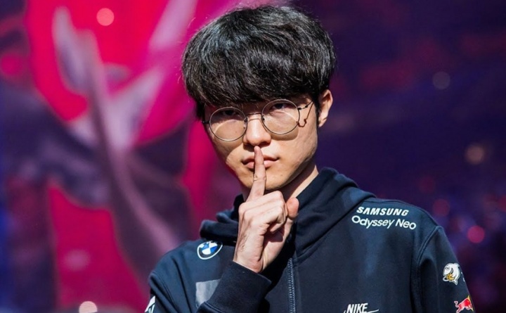 【蜗牛电竞】专业代练战绩可查?!理性讨论:陪玩这么赚钱为什么俱乐部不直接搞呢?