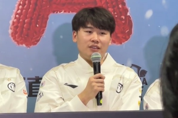 【蜗牛电竞】Wei:带队拿冠军心情非常好 我会努力在职业生涯打出精彩的比赛!