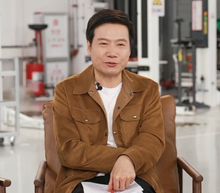 【蜗牛电竞】雷军:小字确实是行业陋习,小米从现在做起立马整改