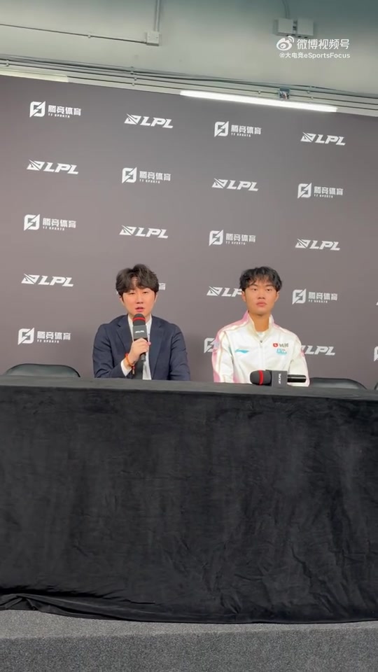 【蜗牛电竞】Daeny教练：选手们攻击性比较强有时会把优势送回去 这些需要解决