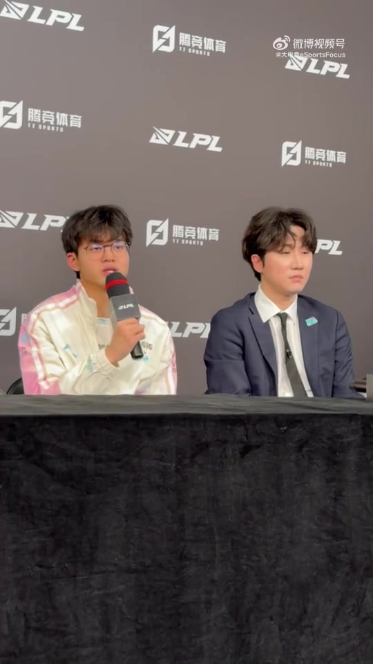 【蜗牛电竞】暗示Bin的闹剧？Xun谈队伍连败：（每个人）调整好自己的情绪吧，加油