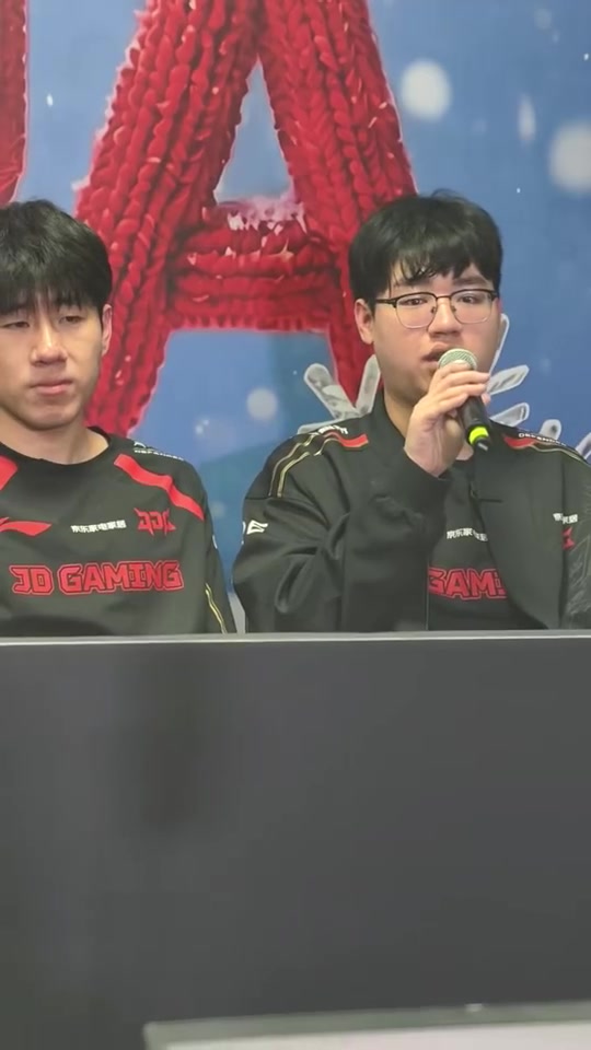 【蜗牛电竞】xiaoxu谈决赛对阵IG：就是自己打好一点然后赢下他们吧！