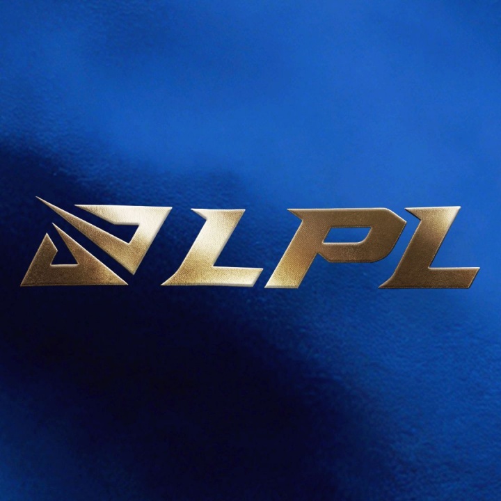 【蜗牛电竞】其他都是菜？骑士之路四场比赛 除TES，其余三场比赛都是以下克上