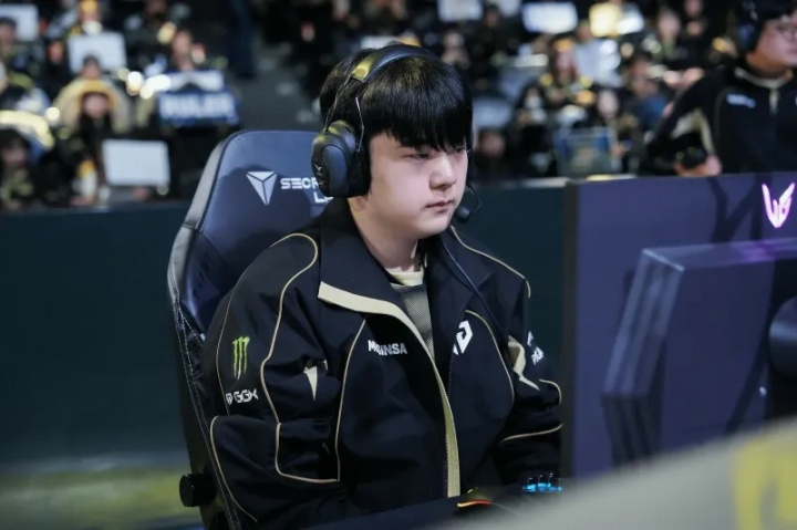 【蜗牛电竞】Canyon:原本我也是受害者,现在处于连胜的一方努力不在意这些