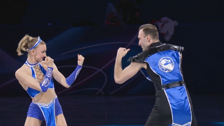 【蜗牛电竞】格鲁吉亚选手庆祝首枚冬奥奖牌:上演现实版《真人快打》游戏情节