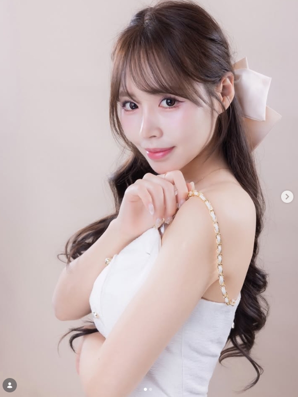 【蜗牛电竞】T1太坏了！Oner姐姐晒照：2026年也请多多关照🧡🧡🧡