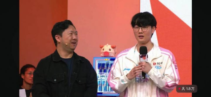 【蜗牛电竞】非常规AD英雄选择?Viper:想玩的话我会跟他说“相信我吧,让我玩一次吧”