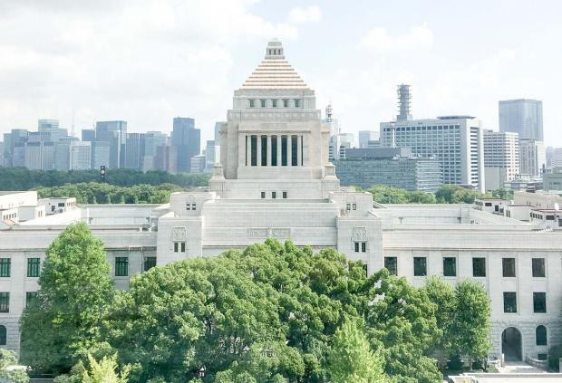 【蜗牛电竞】新法禁止在片中性交？ AV女优有话说！