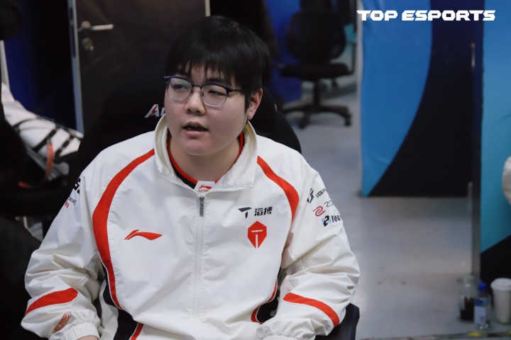 【蜗牛电竞】管泽元看369休息：好好调整 等你回来9