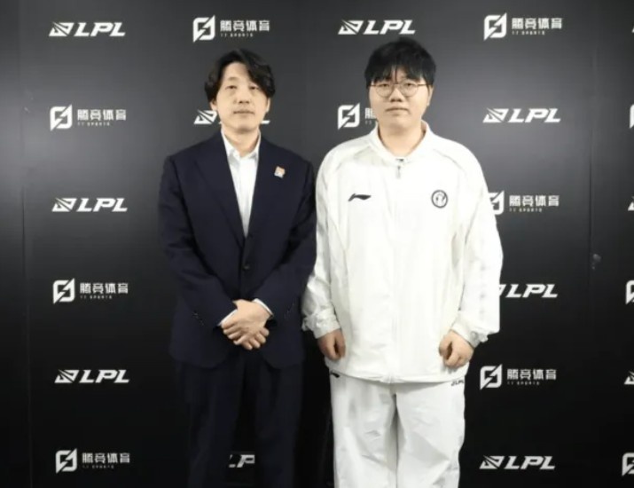 【蜗牛电竞】JiaQi:Meiko能让我玩得更稳健一些,在游戏里他会拉住我