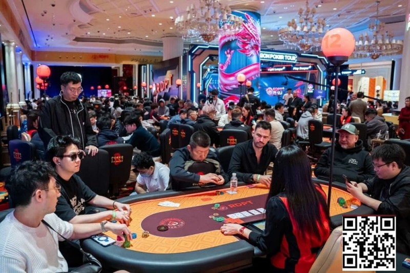 【EV扑克】2026红龙杯PLUS｜红龙杯PLUS首轮A/B组战罢，李爱春摘红龙女王桂冠，李栋单日斩两冠！【蜗牛电竞】