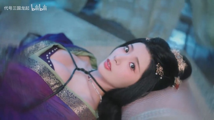 【蜗牛电竞】羡慕摄影师的视角！“浩浩妈”饰演者新作被捆绑！表情娇羞 身材顶级