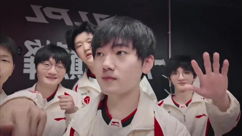 【蜗牛电竞】JackeyLove赛后发布视频：兄弟们，五连胜了！