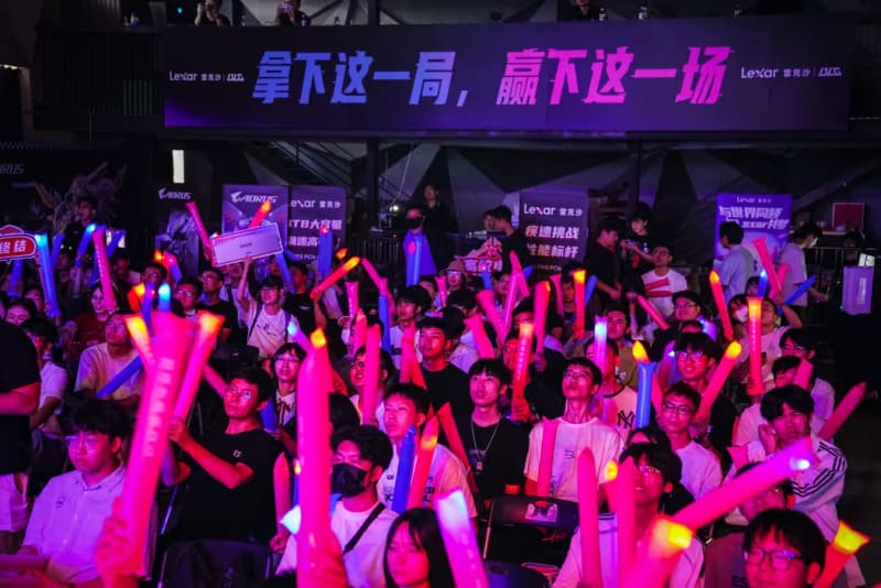 【蜗牛电竞】电竞比赛中的临场调整信号解析:从战术变化到心理博弈