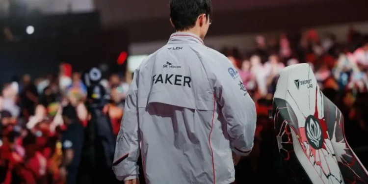 【蜗牛电竞】Faker:输掉的主要原因是我们大家在操作上都犯了很多失误