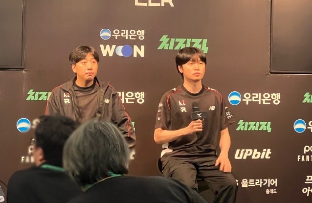 【蜗牛电竞】Score回应队内矛盾:选手之间信任关系大幅破裂 很难正常开展训练