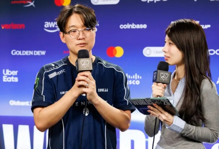 【蜗牛电竞】CoreJJ：今天就想着只要碰上AL下路，就一定要把他们打爆